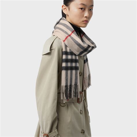 burberry sheer mega check scarf stone not shiney|Check Cashmere Scarf in Stone .